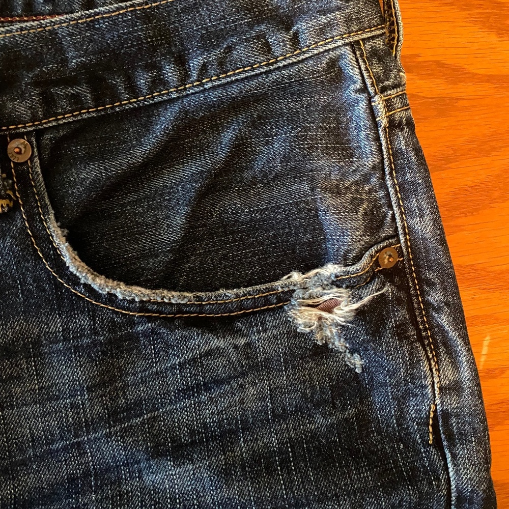 Distressed American Eagle Boot Cut Jeans 44 x 32  Excellent condition